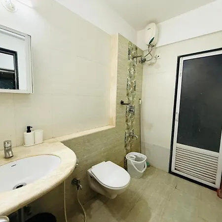 Apartment 2bhk Service In Parel *