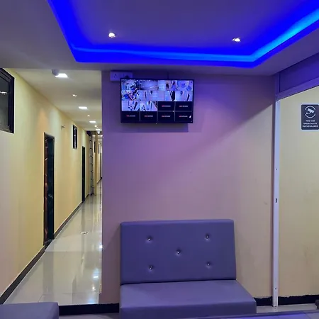 Jazz & Hotel 2*