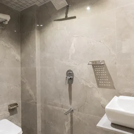 Hotel Artilla Mumbai