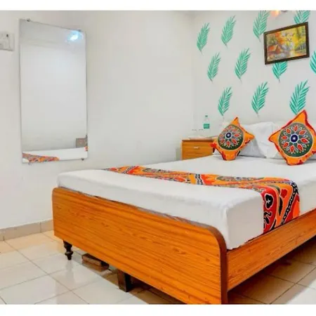 Super Hotel