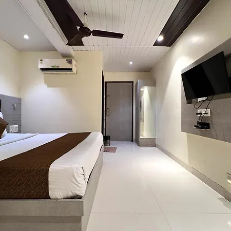 Palace Hotel 3*