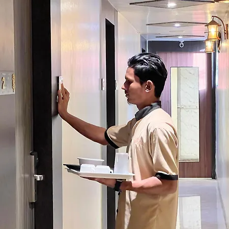 Palace Hotel 3*
