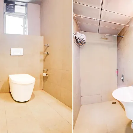 Super Townhouse Khar The Habitat Hotel *