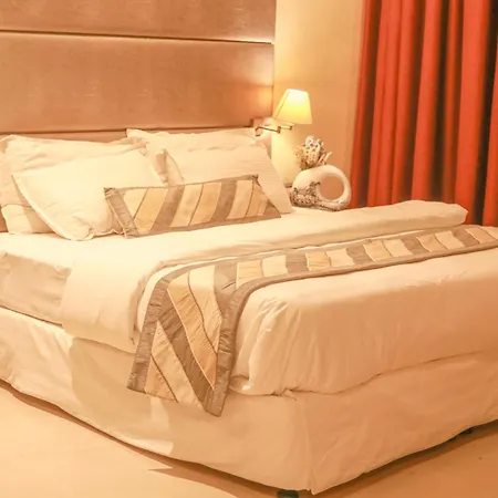 Hr Residency Hotel 3*