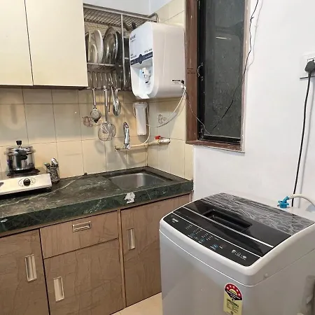 1bhk Entire Flat In Oshiwara *