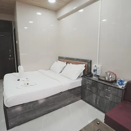 Hotel Jupiter Residency 3*