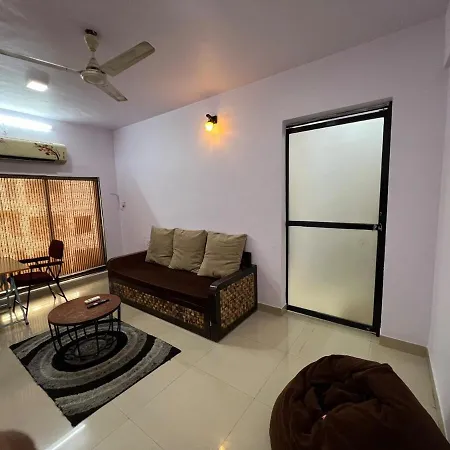 Apartment In Andheri West -007 *