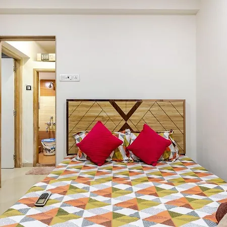 2bhk Flat -5min From Goregaon Nesco * Mumbai