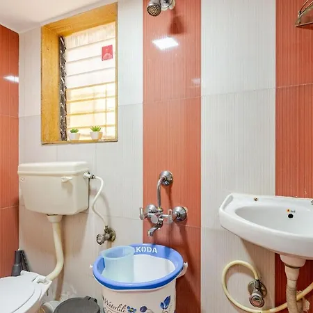 2bhk Flat -5min From Goregaon Nesco