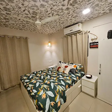 Style 2bhk Raja House, Bandra