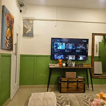 Apartment Style 2bhk Raja House, Bandra Mumbai