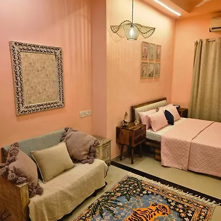 Style 2bhk Raja House, Bandra Apartment Mumbai