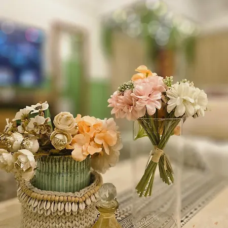Style 2bhk Raja House, Bandra Apartment Mumbai