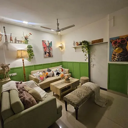 Apartment Style 2bhk Raja House, Bandra