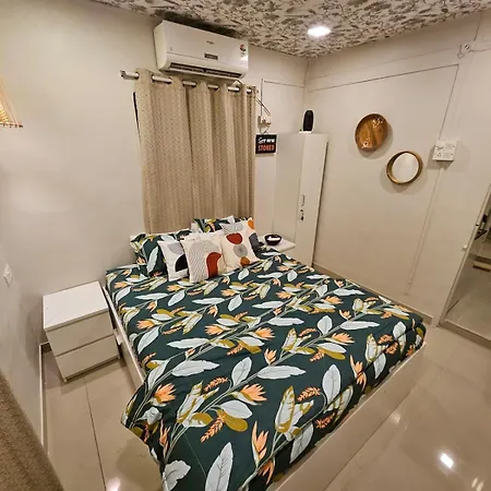 Apartment Style 2bhk Raja House, Bandra Mumbai
