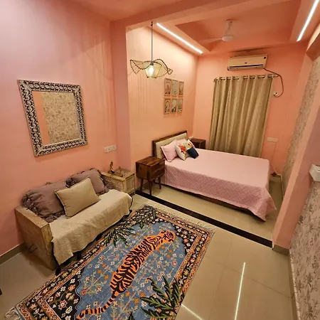 Style 2bhk Raja House, Bandra Apartment
