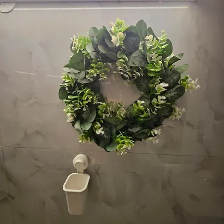 Style 2bhk Raja House, Bandra Mumbai