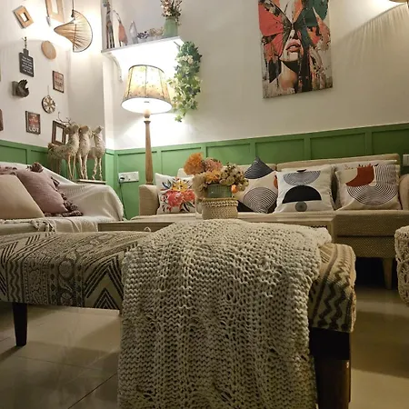 Style 2bhk Raja House, Bandra *