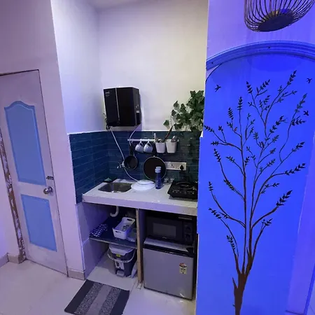 Apartment Ivy Splendour Blu Private Studio, Oshiwara, *