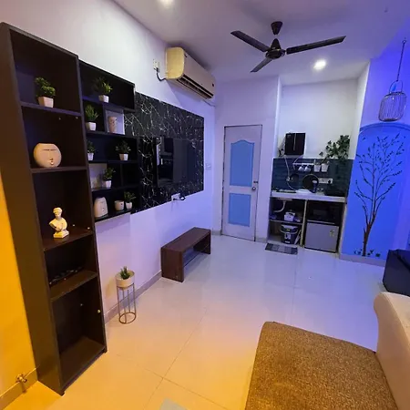 Ivy Splendour Blu Private Studio, Oshiwara, Apartment