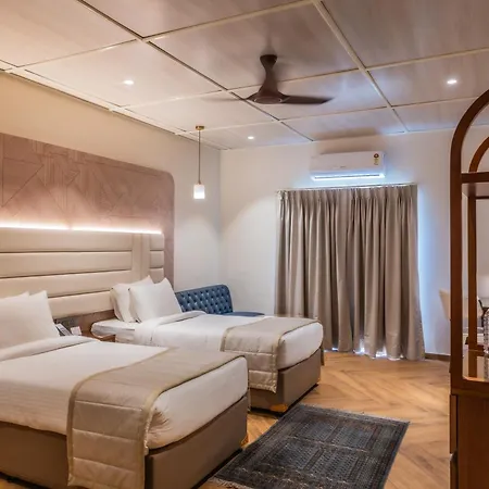 Grand - Ballard Estate, 3*