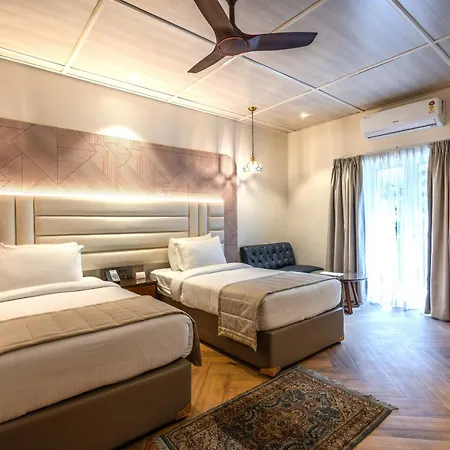 Hotel Grand - Ballard Estate, 3*