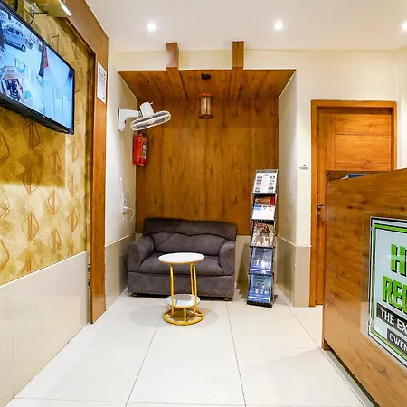 Hotel Fabhotel Regal - In Sahar Road