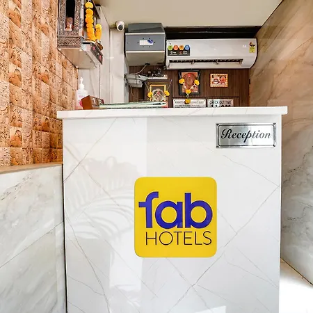 Fabhotel Occazia Paradise 3*