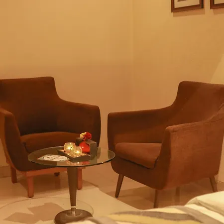 Hotel Hr Residency