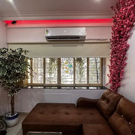 In Lokhandwala #014