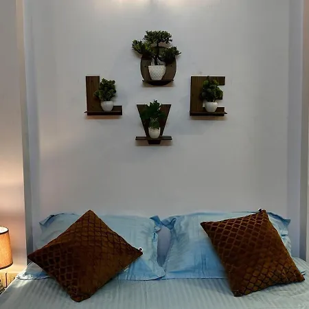 Apartment In Lokhandwala #014