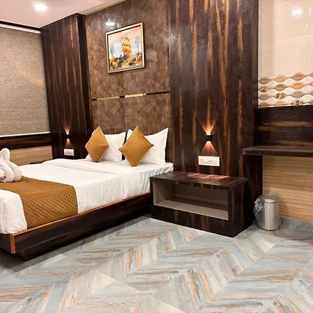 Hotel Arts Palace Mumbai