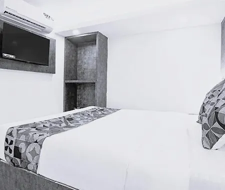Hotel Fabhotel Pinnacle Mumbai