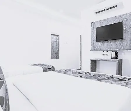 Fabhotel Pinnacle Hotel 3*