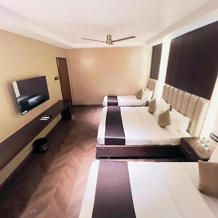 White Pearl - Colaba Mumbai