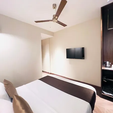 White Pearl - Colaba Hotel