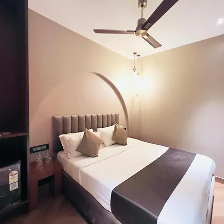 Hotel White Pearl - Colaba Mumbai
