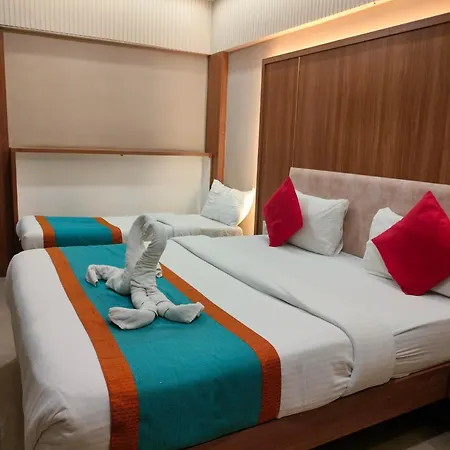 Sahar International 3*
