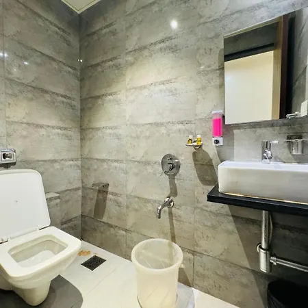 Liwa - Nr Nesco & International Airport 3* Mumbai