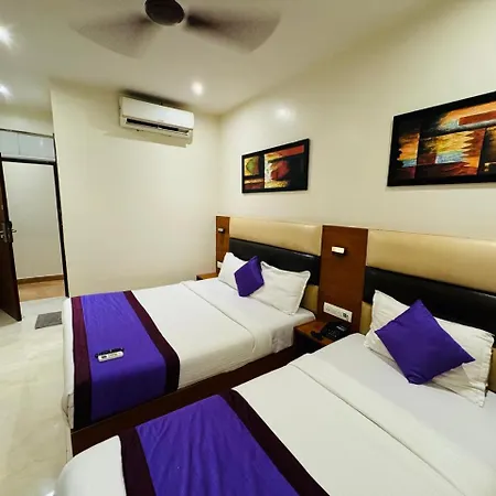 Hotel Liwa - Nr Nesco & International Airport 3*