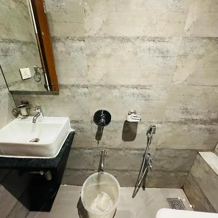 Liwa - Nr Nesco & International Airport 3* Mumbai