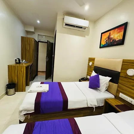Hotel Liwa - Nr Nesco & International Airport Mumbai