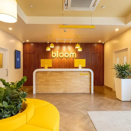 Bloom Hub L Weh Andheri