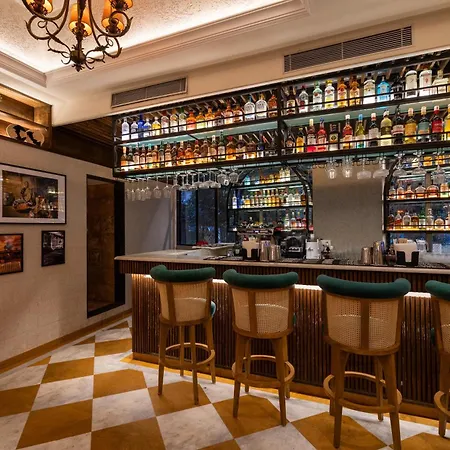 Arnna-Nesco Goregaon Hotel 4*
