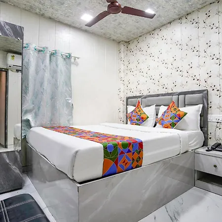 Fabhotel Hans Residency