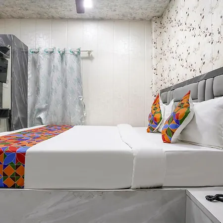 Fabhotel Hans Residency 3*