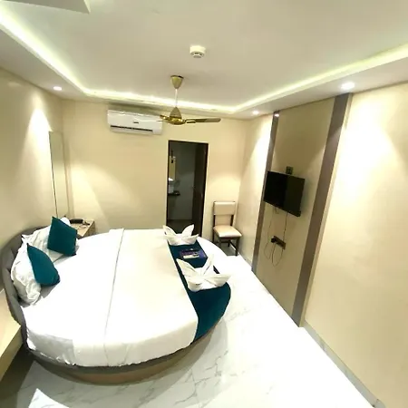 Dolphin Residency Hotel 2*