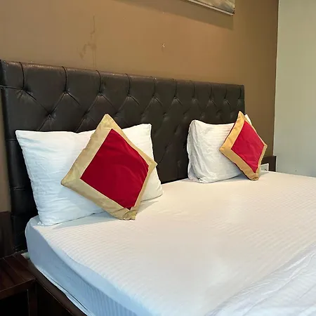 Farm Regency 3*
