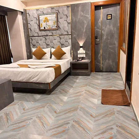 Hotel Arts Palace 3*