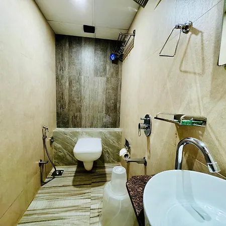 Hotel Adrino Residency